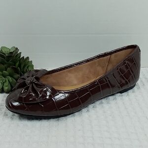 Circus by Sam Edelman Brown Croc-Embossed Flats